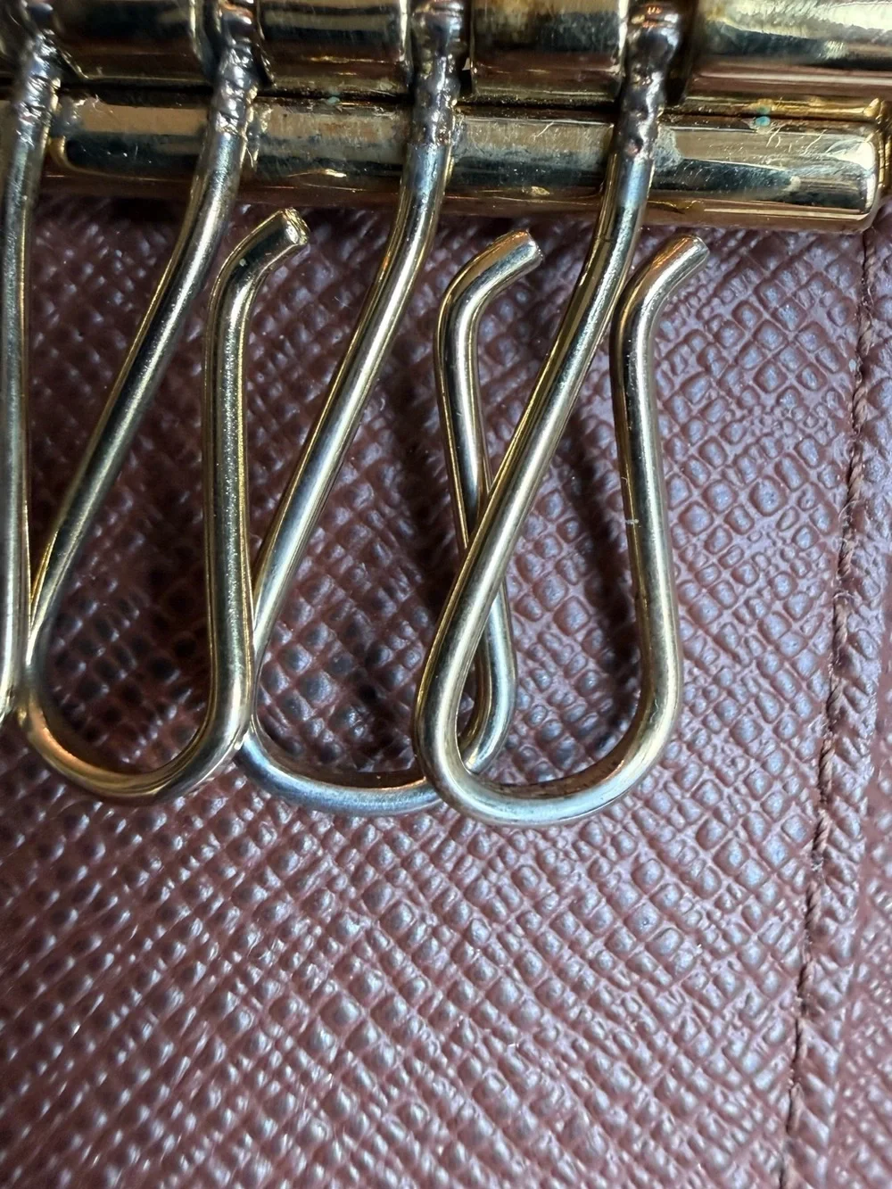 Louis Vuitton Monogram 6 Key Holder - Picture 6 of 15